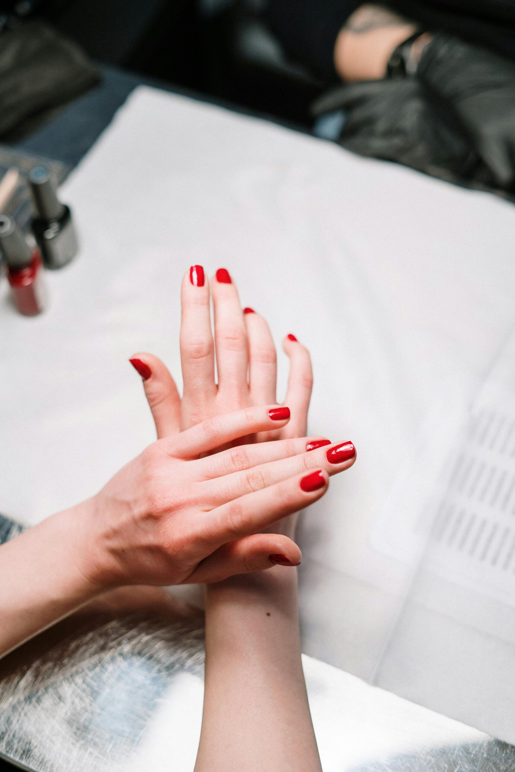 Soin des mains et pose de vernis